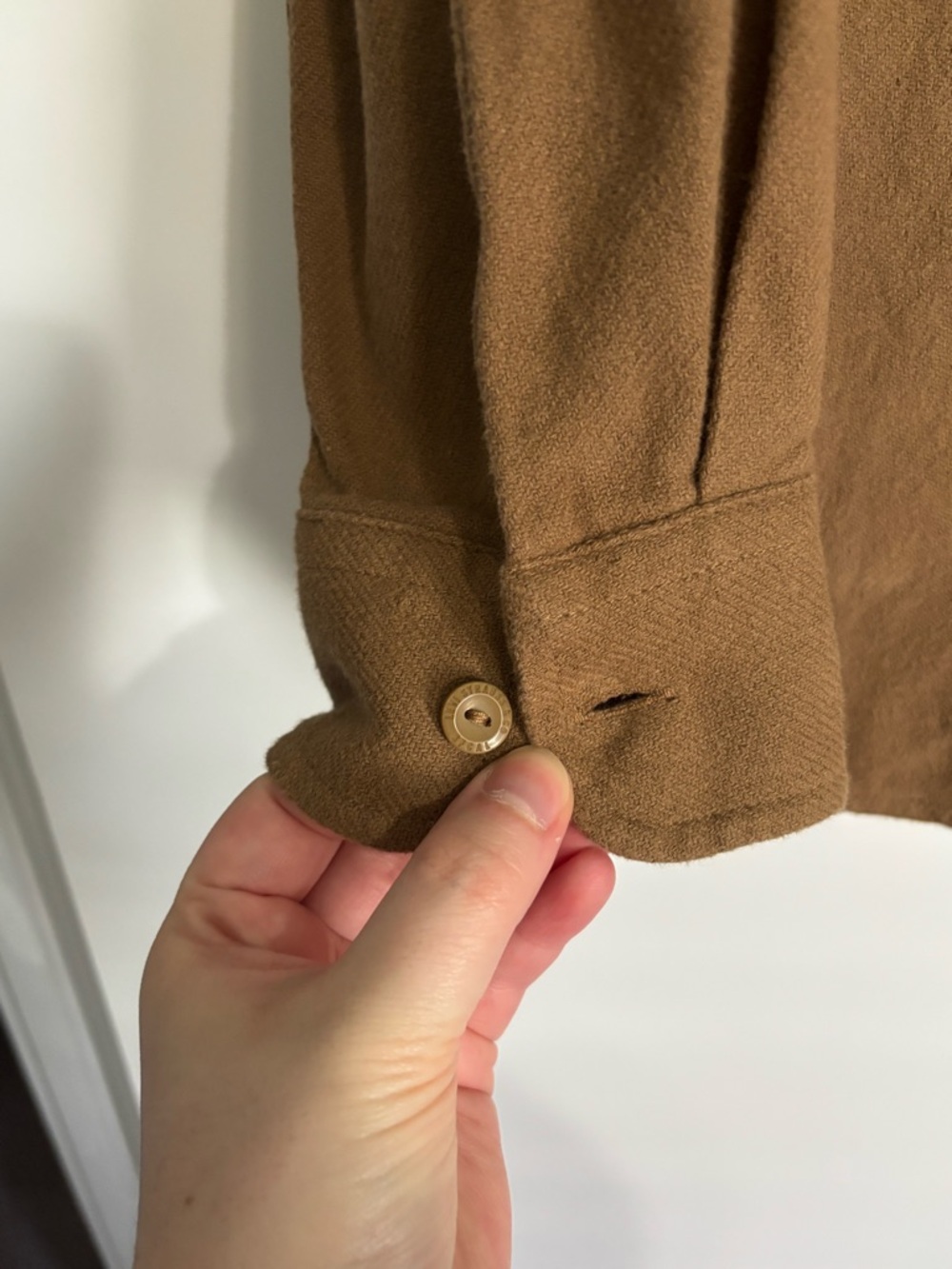 Levi's Brown Men's Lightweight Shirt Jacket - Picture 3 of 6
